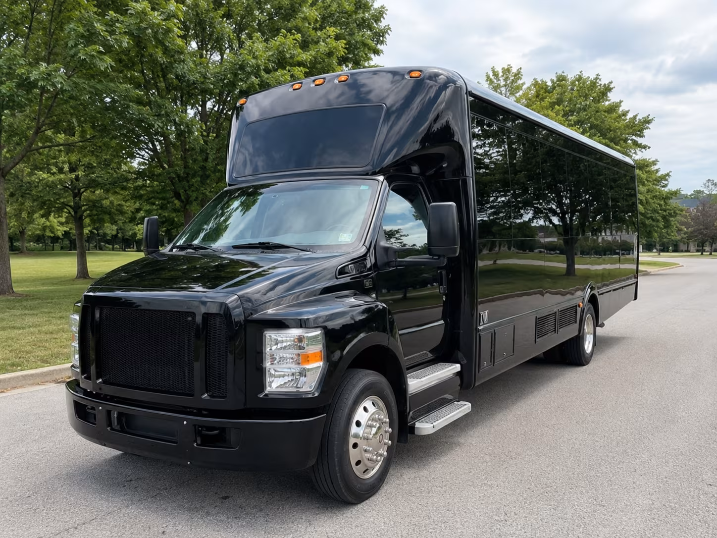 burien quinceanera sweet 16 party bus rental