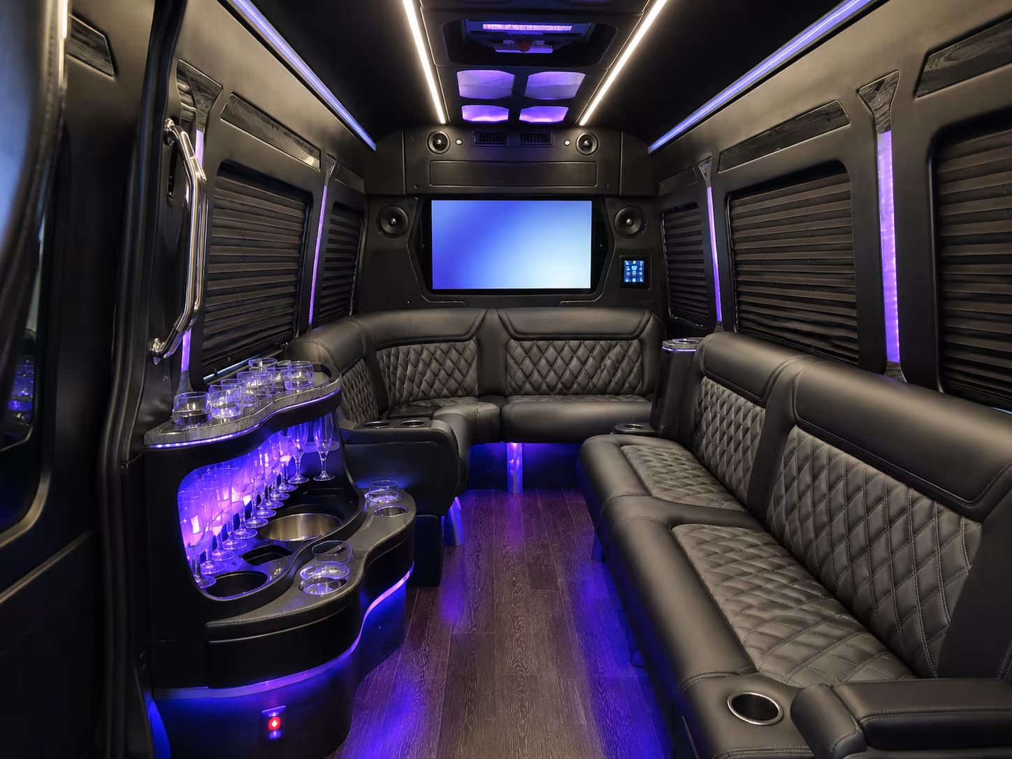 corporate retreat shuttles to seatac conference hotels and cedarbrook lodge